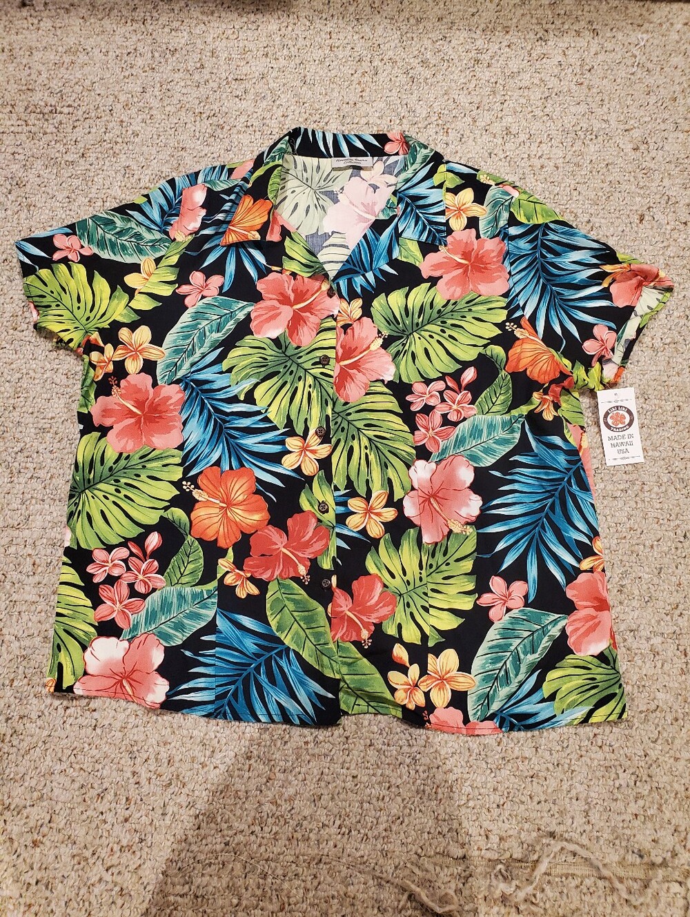 NWT *Made In Hawaii* Hawaiian Reserve Collection Aloha Shirt